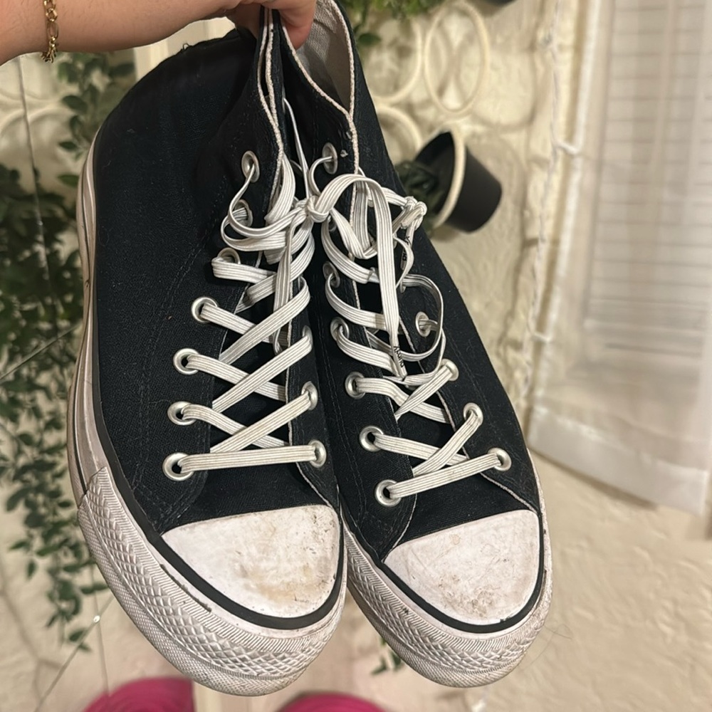 Black platform converse